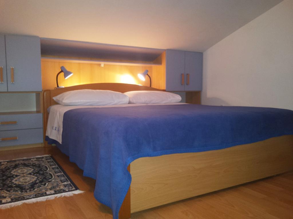 Apartments Slijepcevic Hvar Town Quarto foto